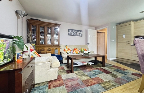 2 bedroom apartment for sale - Pillar Box Gardens, Basingstoke, RG24 - Property View 3