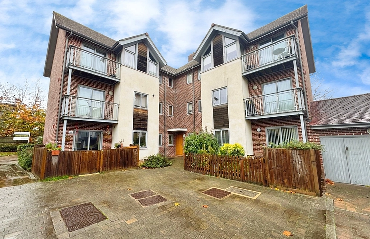 2 bedroom apartment for sale - Pillar Box Gardens, Basingstoke, RG24