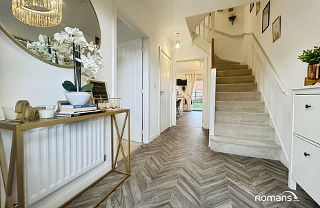 3 bedroom house for sale - Linseed Way, Basingstoke, Hampshire, RG23 - Property View 2