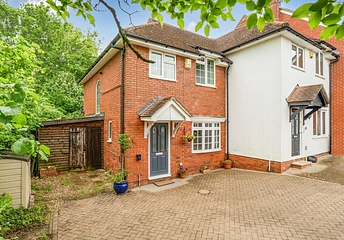 3 bedroom house for sale - The Topiary, Lychpit, Basingstoke, Hampshire, RG24 - Property View 1