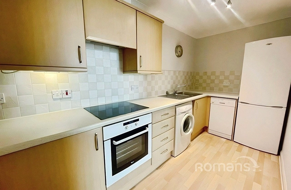 2 bedroom apartment to rent - Crown Heights, Alencon Link, Basingstoke, RG21 - Property View 1