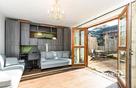 3 bedroom house to rent - Cherry Tree Walk, Oakridge Village, Basingstoke, RG21 - Property View 2