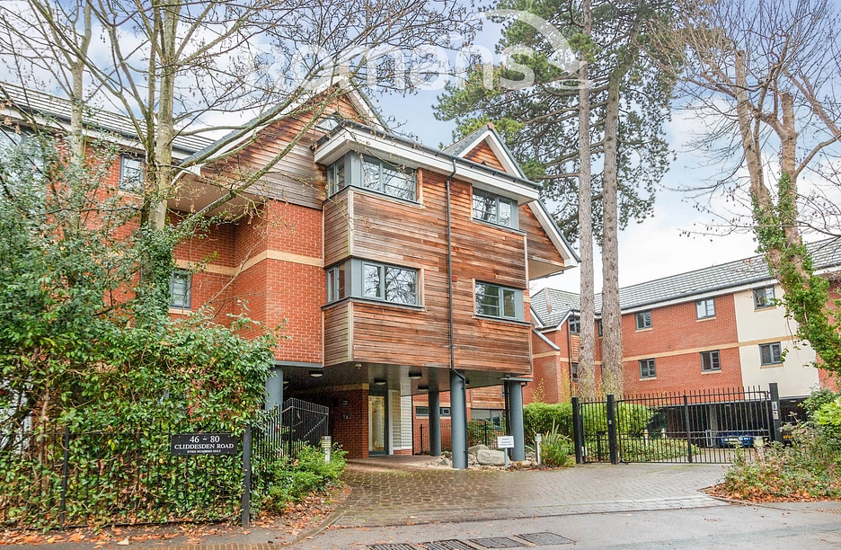2 bedroom apartment to rent - Cliddesden Road, Basingstoke, RG21 - Property View 1