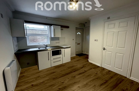 studio to rent - Cliddesden Road, Basingstoke, Hampshire, RG21 - Property View 2