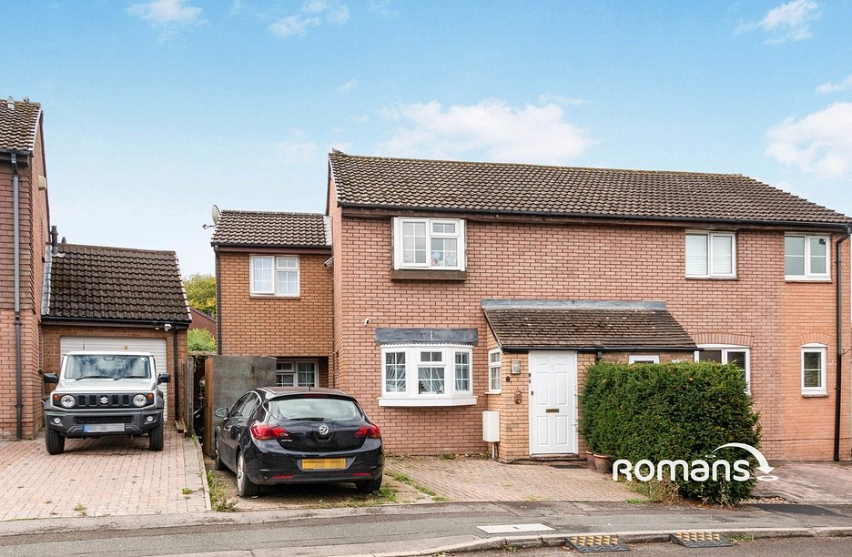 4 bedroom house to rent - Tippet Gardens, Basingstoke, RG22 - Property View 1
