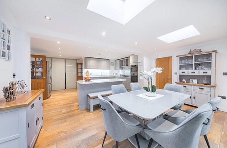 3 bedroom house for sale - Southwold, Bracknell, Berkshire, RG12 - Property View 3