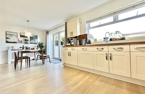 4 bedroom house for sale - Holland Pines, Bracknell, Berkshire, RG12 - Property View 2