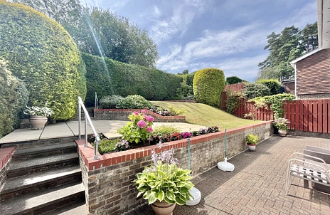 4 bedroom house for sale - Octavia, Bracknell, Berkshire, RG12 - Property View 3