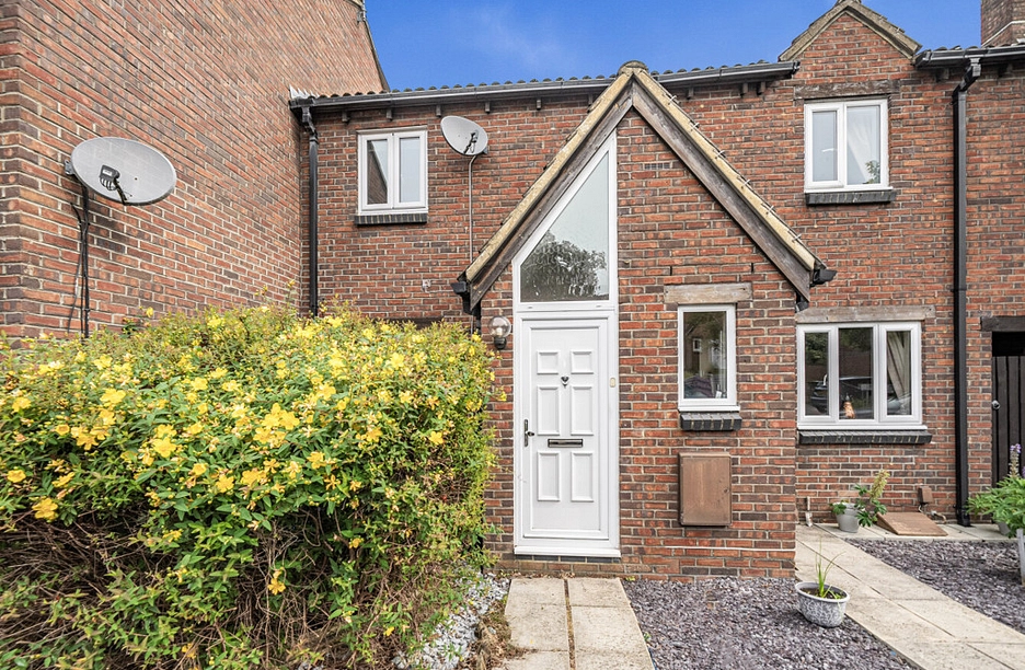 2 bedroom house for sale - Darby Vale, Warfield, Bracknell, Berkshire, RG42 - Property View 1