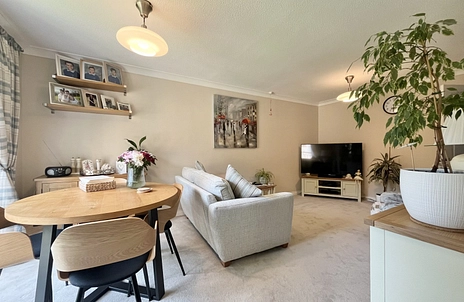 1 bedroom apartment for sale - Crowthorne Road, Bracknell, Berkshire, RG12 - Property View 3