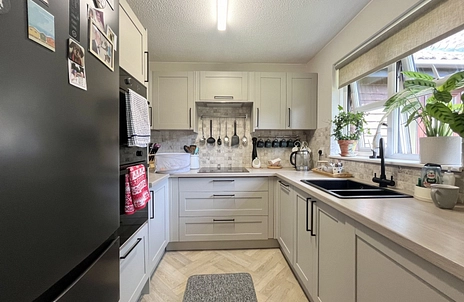 1 bedroom apartment for sale - Crowthorne Road, Bracknell, Berkshire, RG12 - Property View 2