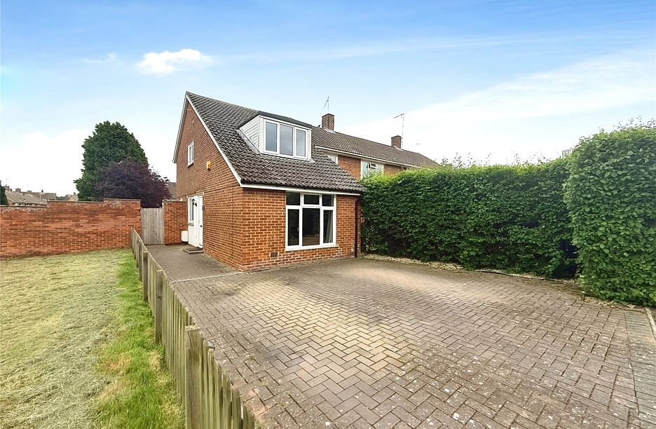 2 bedroom house for sale - Fraser Road, Bracknell, Berkshire, RG42 - Property View 1