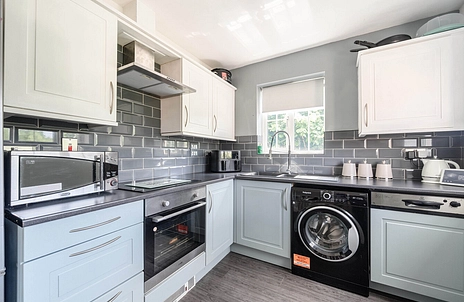 2 bedroom apartment for sale - Hopper Vale, Bracknell, Berkshire, RG12 - Property View 2