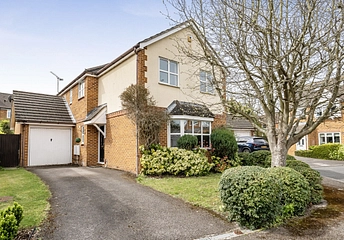 3 bedroom house for sale - Munday Court, Binfield, Bracknell, Berkshire, RG42 - Property View 1