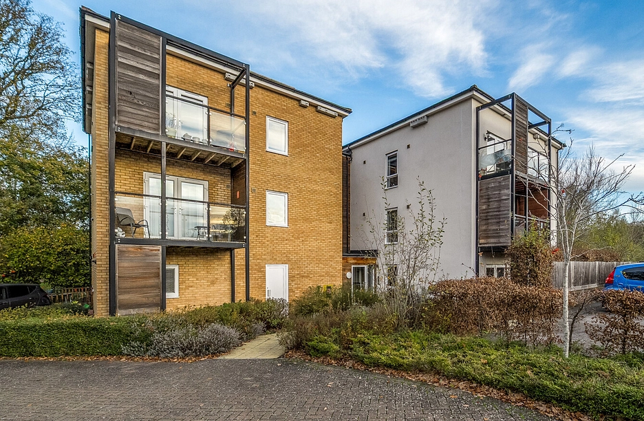 2 bedroom apartment for sale - Mills Chase, Bracknell, Berkshire, RG12 - Property View 1