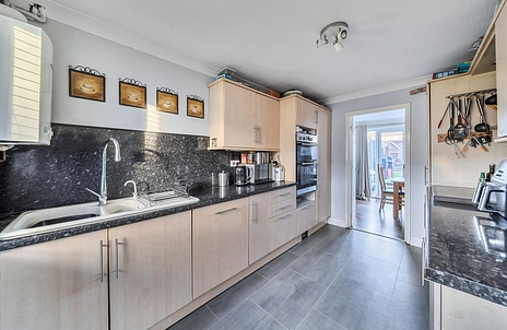 3 bedroom house for sale - Underwood, Bracknell, Berkshire, RG12 - Property View 2