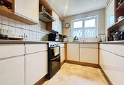 2 bedroom apartment for sale - Ogden Park, Bracknell, Berkshire, RG12 - Property View 3
