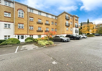 2 bedroom apartment for sale - Ogden Park, Bracknell, Berkshire, RG12 - Property View 1