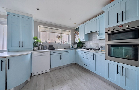 3 bedroom house for sale - Pendine Place, Bracknell, Berkshire, RG12 - Property View 2