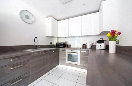 1 bedroom apartment for sale - Cardew Court, Crowthorne Road, Bracknell, Berkshire, RG12 - Property View 2