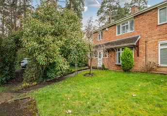 3 bedroom house for sale - Segsbury Grove, Bracknell, Berkshire, RG12 - Property View 1