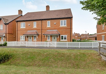 4 bedroom house for sale - Honeysuckle Copse, Warfield, Bracknell, Berkshire, RG42 - Property View 1