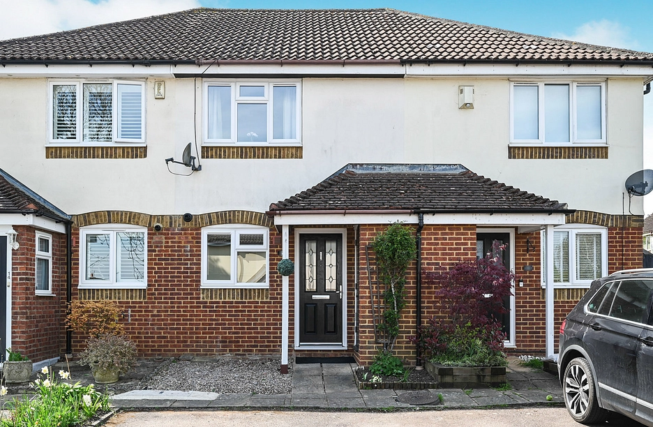 2 bedroom property to rent - Milward Gardens, Binfield, Bracknell, RG12 - Property View 1