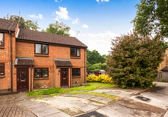 2 bedroom house to rent - Upavon Gardens, Bracknell, RG12 - Property View 1