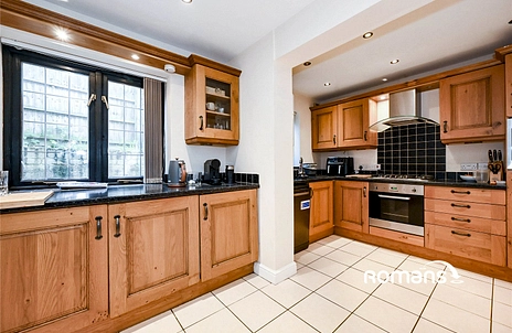 4 bedroom townhouse to rent - Woodridge Close, Bracknell, Berkshire, RG12 - Property View 3