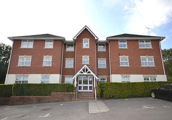 2 bedroom apartment to rent - Babbage Way, Bracknell, RG12 - Property View 1
