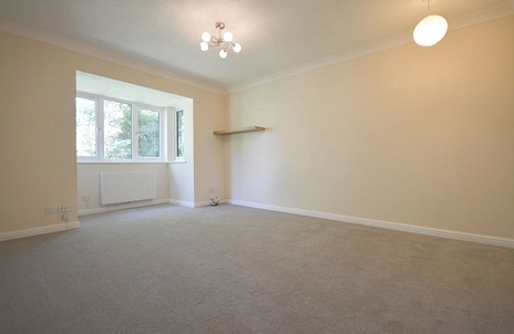 2 bedroom apartment to rent - Crowthorne Lodge, Crowthorne Road, Bracknell, RG12 - Property View 3