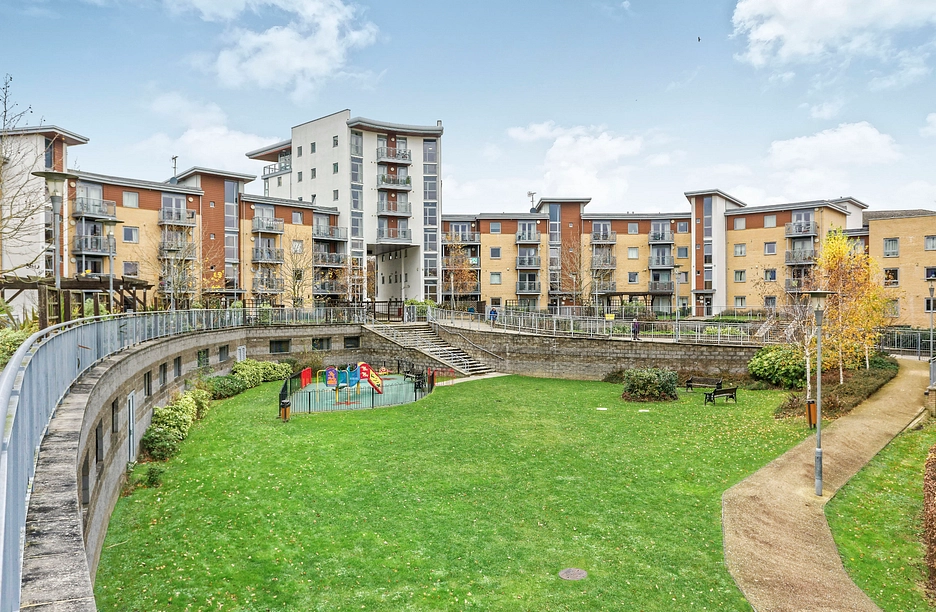 1 bedroom apartment to rent - Kelvin Gate, Bracknell, RG12 - Property View 1