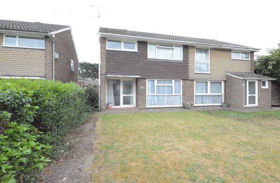 3 bedroom house to rent - Holland Pines, Bracknell, RG12 - Property View 1