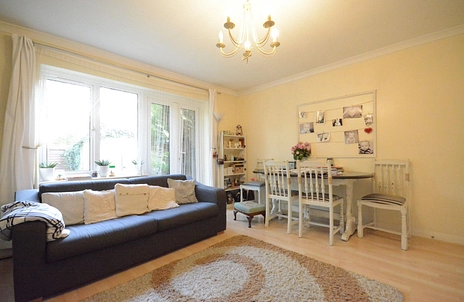 2 bedroom maisonette to rent - Howorth Court, Blewburton Walk, Bracknell, RG12 - Property View 2