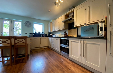 4 bedroom townhouse to rent - Typhoon Close, Bracknell, RG12 - Property View 3