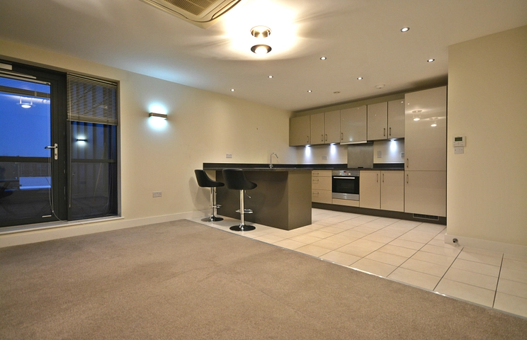 1 bedroom apartment to rent - New Manor House, The Ring, Bracknell, RG12