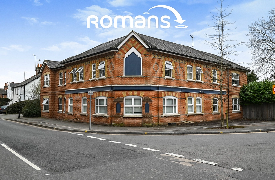 2 bedroom apartment to rent - Charnwood Lodge, Hatchet Lane, Winkfield, Windsor, SL4 - Property View 1