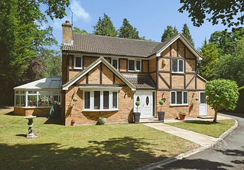 5 bedroom house to rent - Golden Orb Wood, Binfield, Bracknell, Berkshire, RG42 - Property View 1