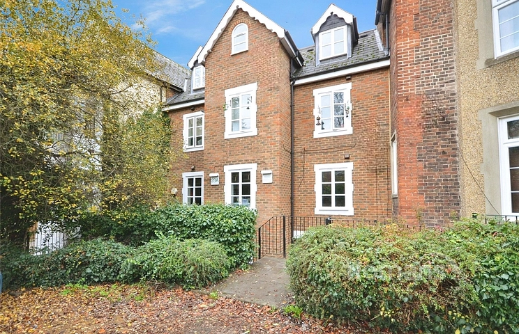 2 bedroom apartment to rent - Upton Park, Slough, SL1