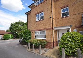 2 bedroom apartment to rent - Sydenham Gardens, Chalvey Grove, Slough, SL1 - Property View 1