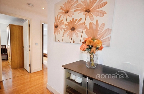 2 bedroom apartment to rent - Tobermory Close, Slough, SL3 - Property View 2