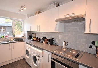 1 bedroom house to rent - Avebury, Cippenham, Slough, SL1 - Property View 1