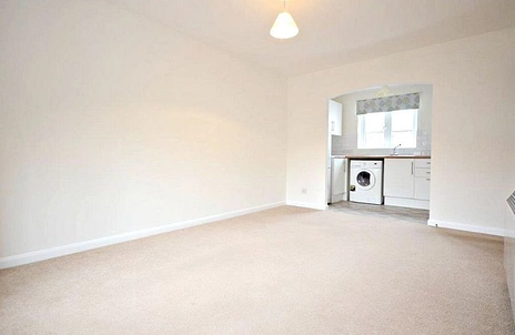 1 bedroom apartment to rent - Littlebrook Avenue, Nr Burnham, SL2 - Property View 2