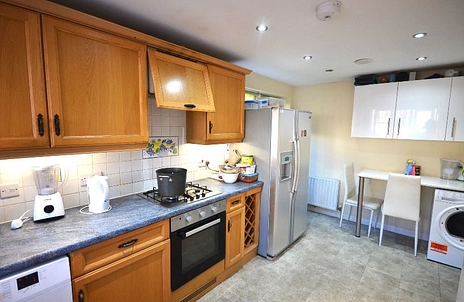 1 bedroom property to rent - Earls Lane, Cippenham, SL1 - Property View 3