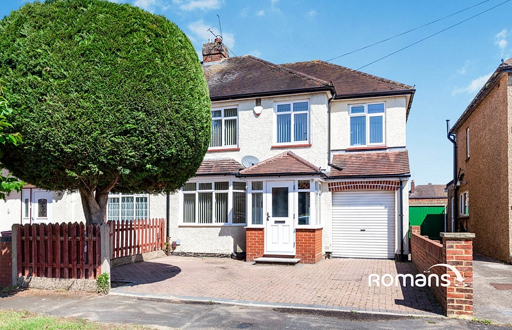 4 bedroom house to rent - Greenfern Avenue, Slough, Berkshire, SL1
