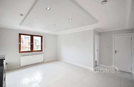 2 bedroom apartment to rent - The Broadway, Farnham Common, Slough, Buckinghamshire, SL2 - Property View 2