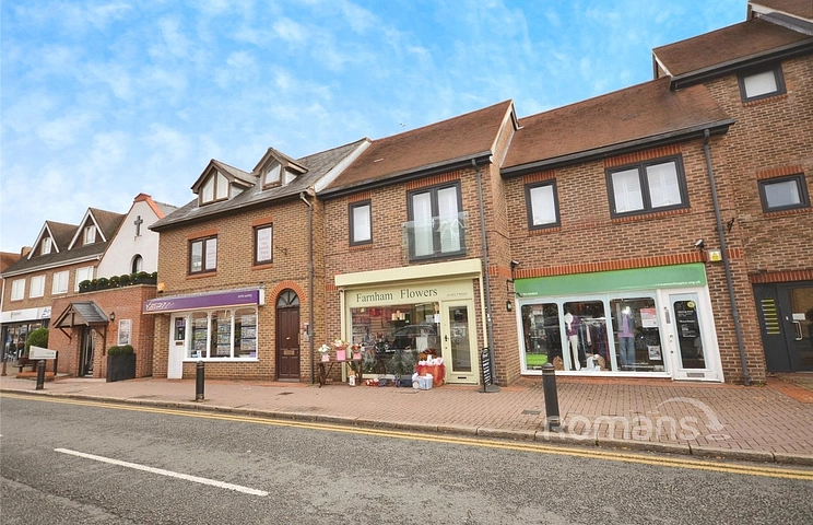 2 bedroom apartment to rent - The Broadway, Farnham Common, Slough, Buckinghamshire, SL2