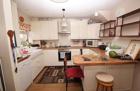 3 bedroom house to rent - Leaholme Gardens, Slough, Berkshire, SL1 - Property View 2