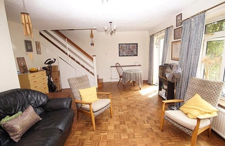 3 bedroom house to rent - Leaholme Gardens, Slough, Berkshire, SL1 - Property View 3