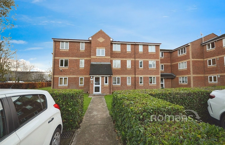 1 bedroom apartment to rent - Walpole Road, Slough, Berkshire, SL1